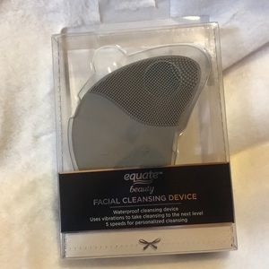 Equate Beauty Facial Cleansing Device